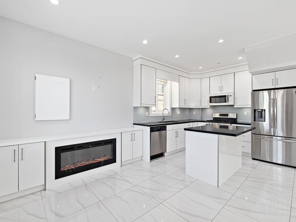 









2430


41

Street East, 1,
Vancouver,




BC
V5R 2W4

