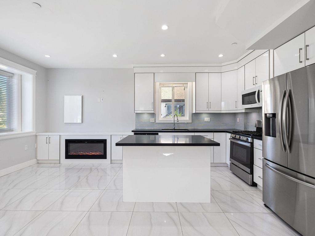 









2430


41

Street East, 1,
Vancouver,




BC
V5R 2W4

