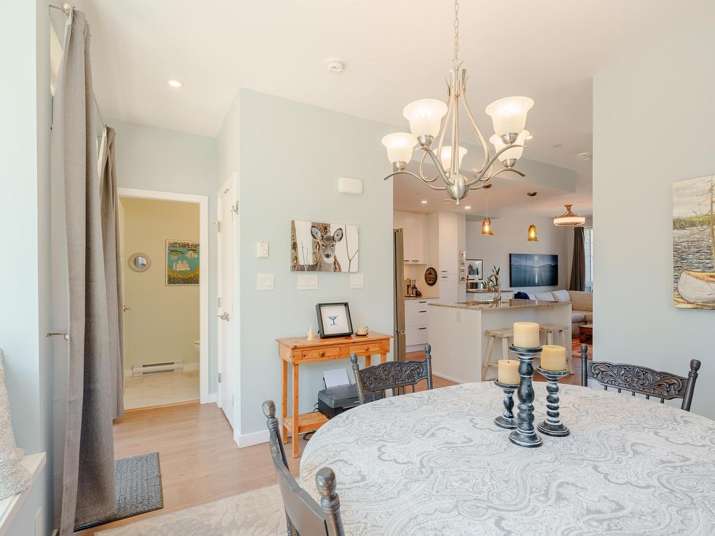 









5978


Beachgate

Lane,
Sechelt,




BC
V7Z 0S2

