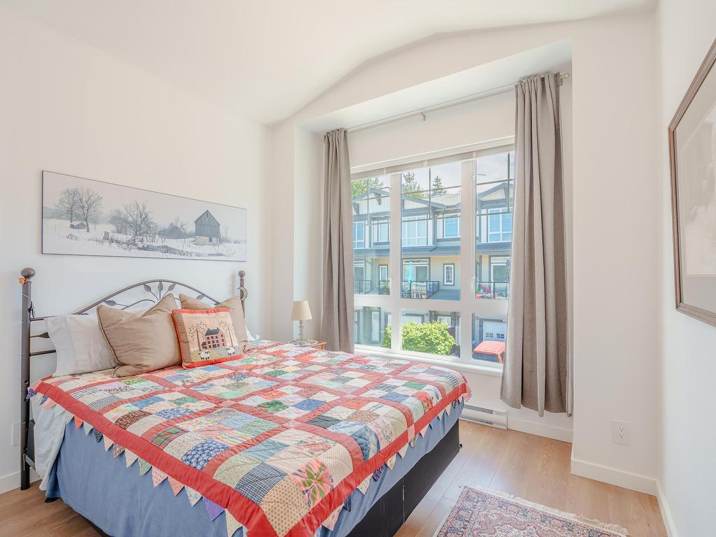 









5978


Beachgate

Lane,
Sechelt,




BC
V7Z 0S2

