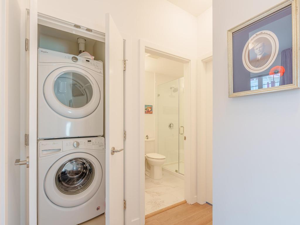 









5978


Beachgate

Lane,
Sechelt,




BC
V7Z 0S2

