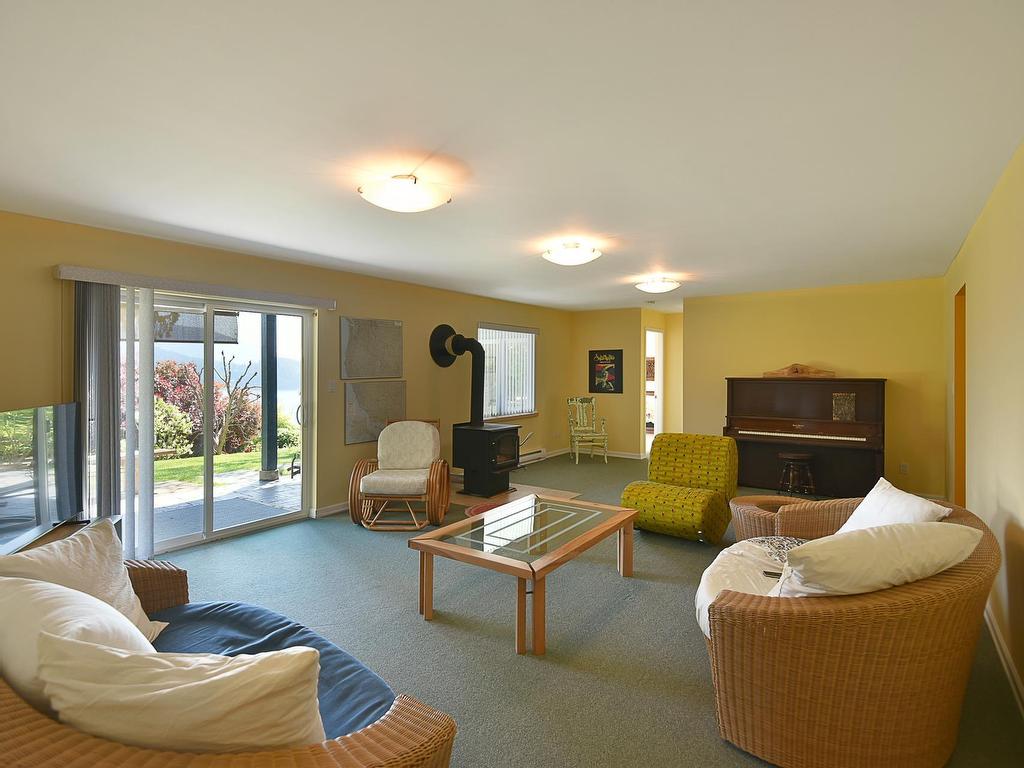 









590-592


Fletcher

Road North,
Gibsons,




BC
V0N 1V9

