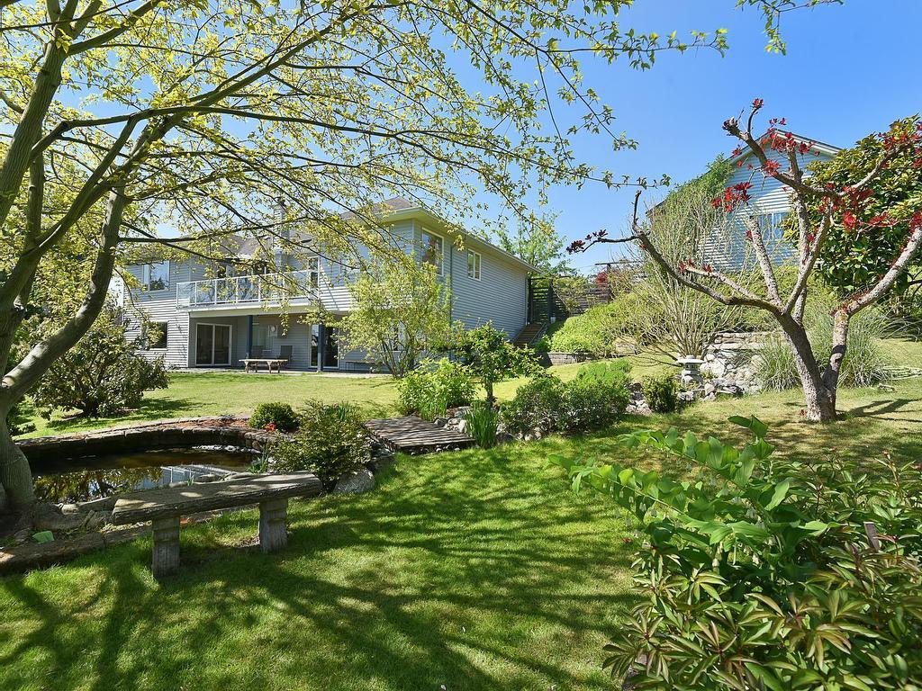 









590-592


Fletcher

Road North,
Gibsons,




BC
V0N 1V9

