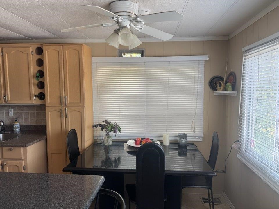 









201


Cayer

Street, 251,
Coquitlam,




BC
V3K 5A9

