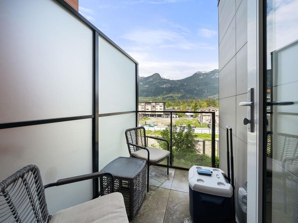 









38033


Second

Avenue, 411,
Squamish,




BC
V8B 0C4

