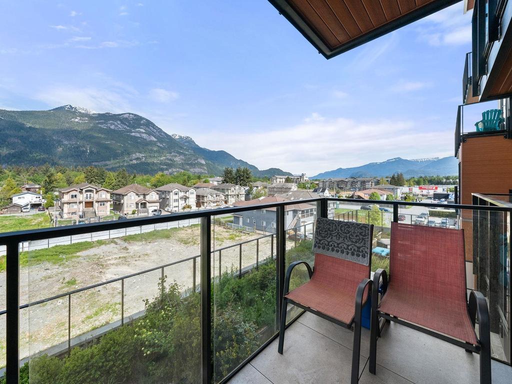 









38033


Second

Avenue, 411,
Squamish,




BC
V8B 0C4

