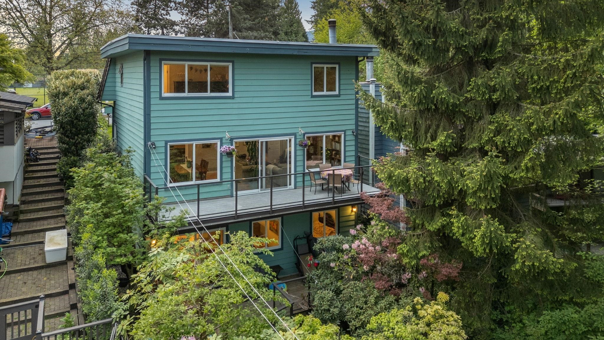 









2380


Mackay

Avenue,
North Vancouver,




BC
V7P 2M9

