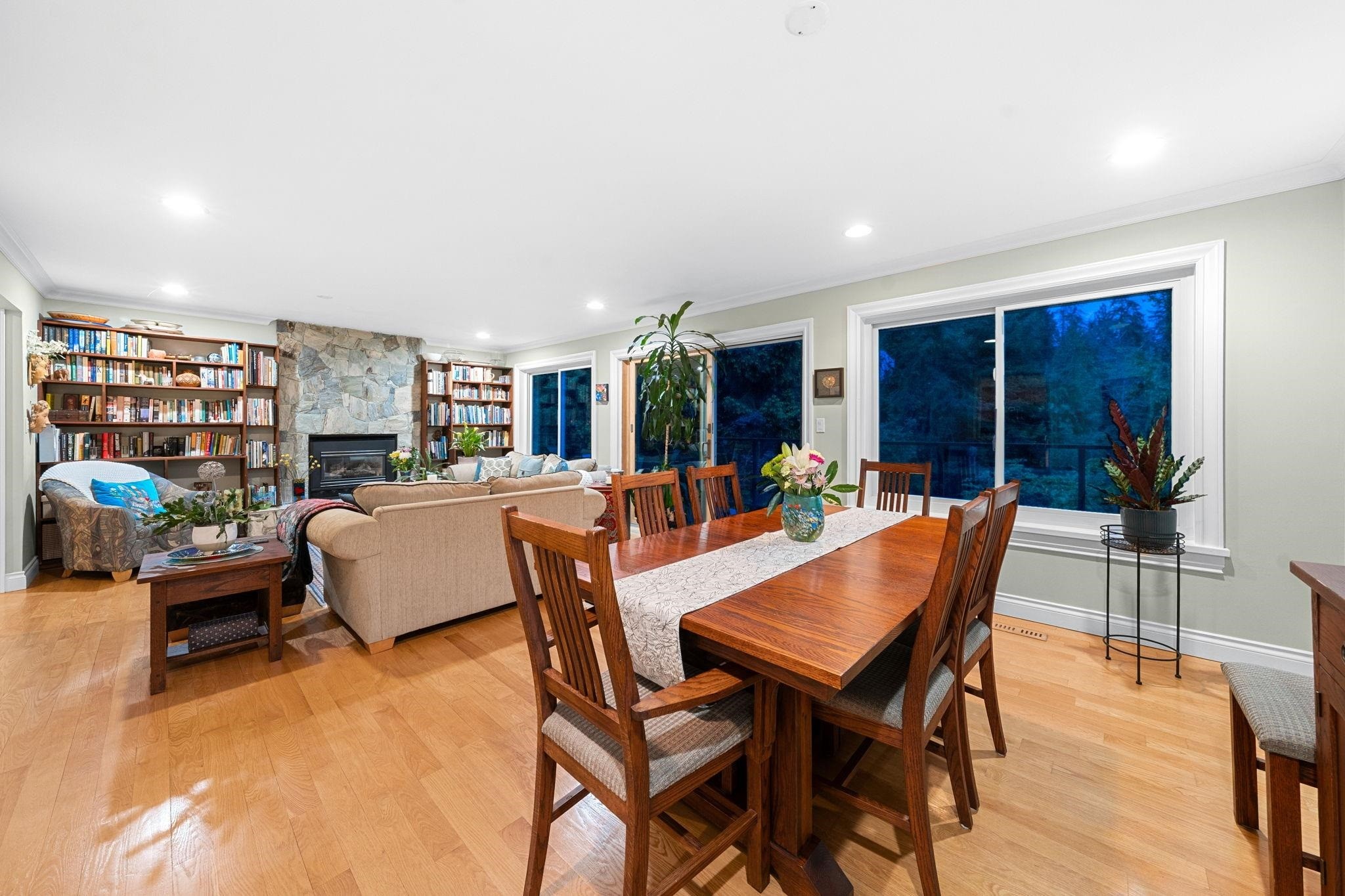 









2380


Mackay

Avenue,
North Vancouver,




BC
V7P 2M9

