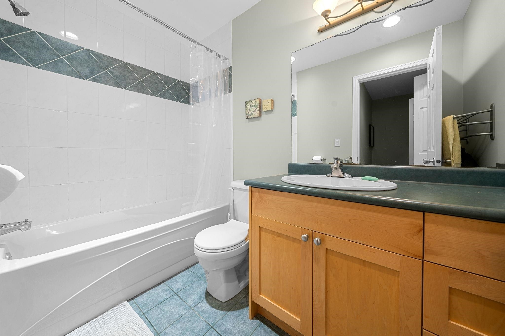









2380


Mackay

Avenue,
North Vancouver,




BC
V7P 2M9


