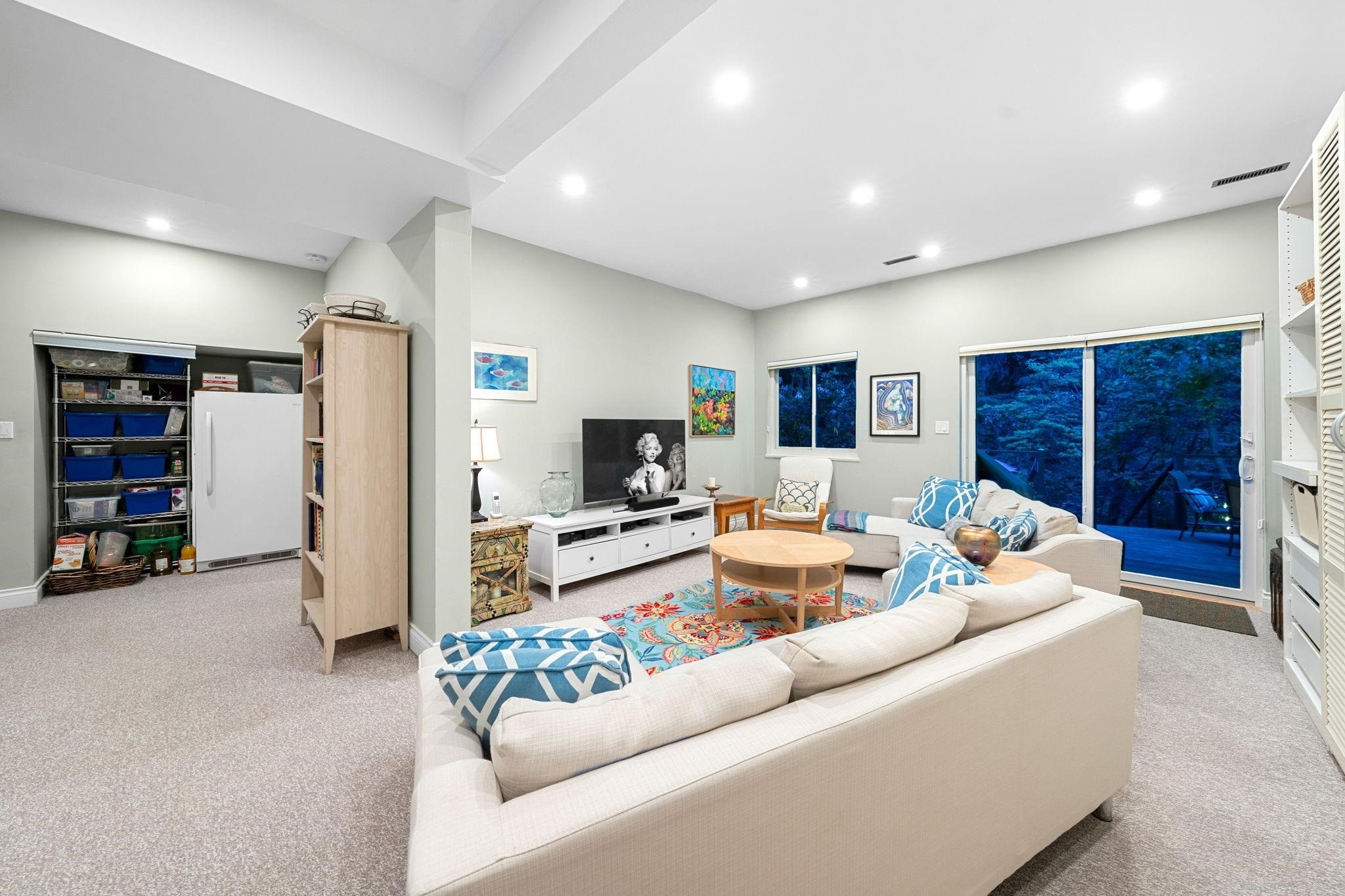 









2380


Mackay

Avenue,
North Vancouver,




BC
V7P 2M9

