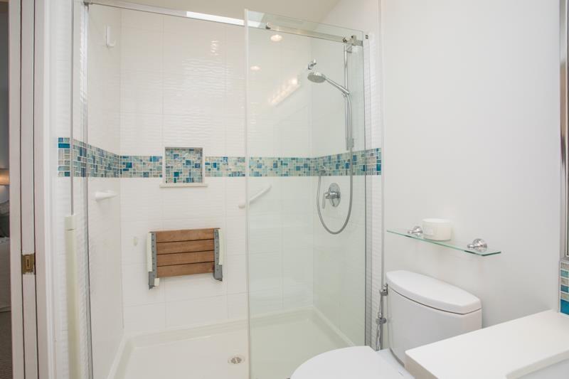 









3624


1st

Avenue West,
Vancouver,




BC
V6R 1H2

