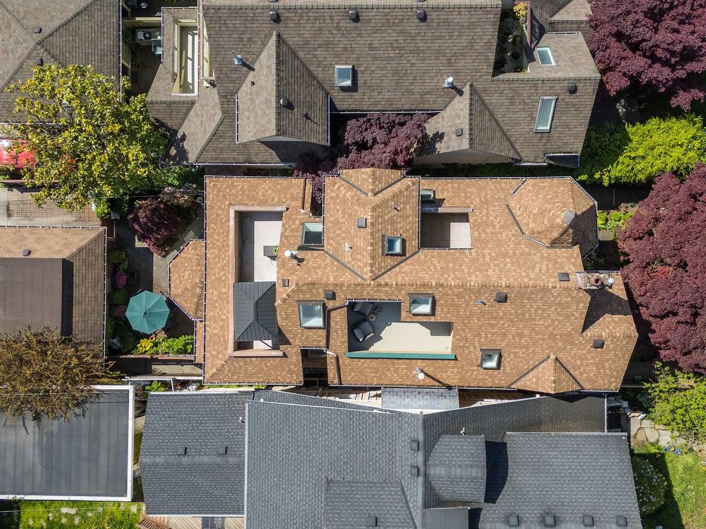 









3624


1st

Avenue West,
Vancouver,




BC
V6R 1H2

