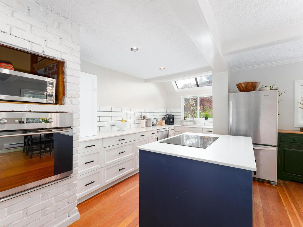 









1503


Dovercourt

Road,
North Vancouver,




BC
V7K 1K6


