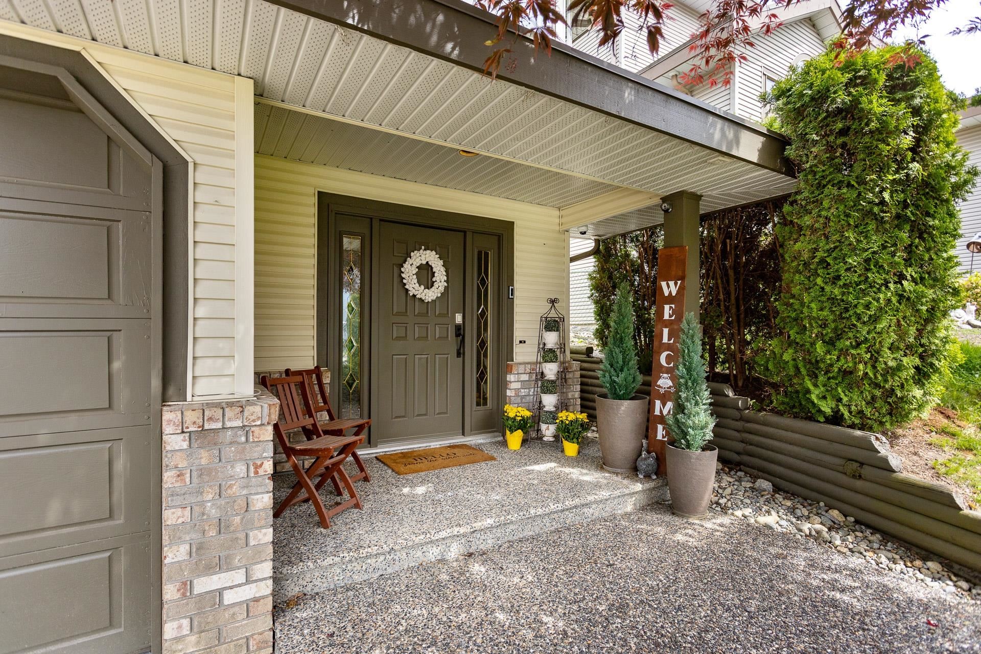 









23616


Tamarack

Lane,
Maple Ridge,




BC
V2W 1B3

