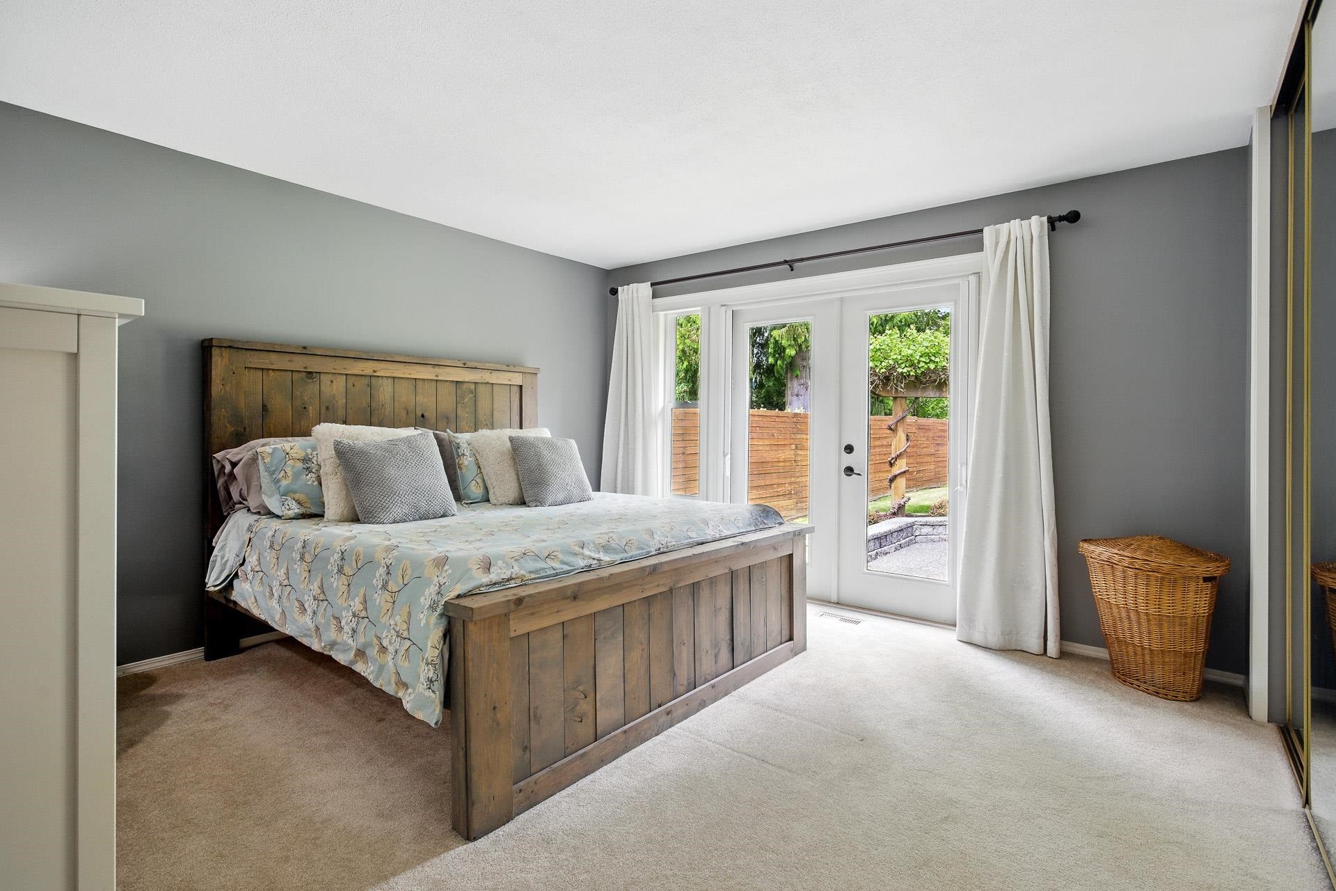 









23616


Tamarack

Lane,
Maple Ridge,




BC
V2W 1B3

