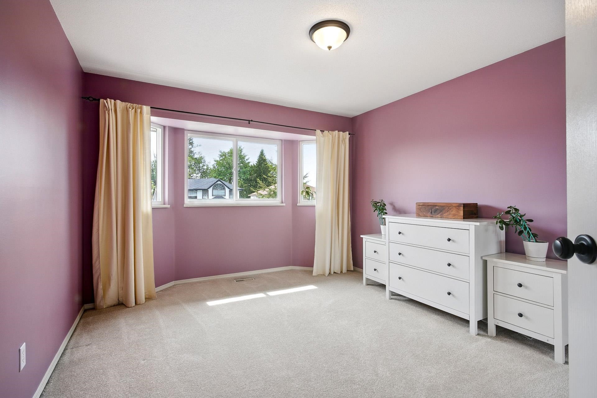 









23616


Tamarack

Lane,
Maple Ridge,




BC
V2W 1B3

