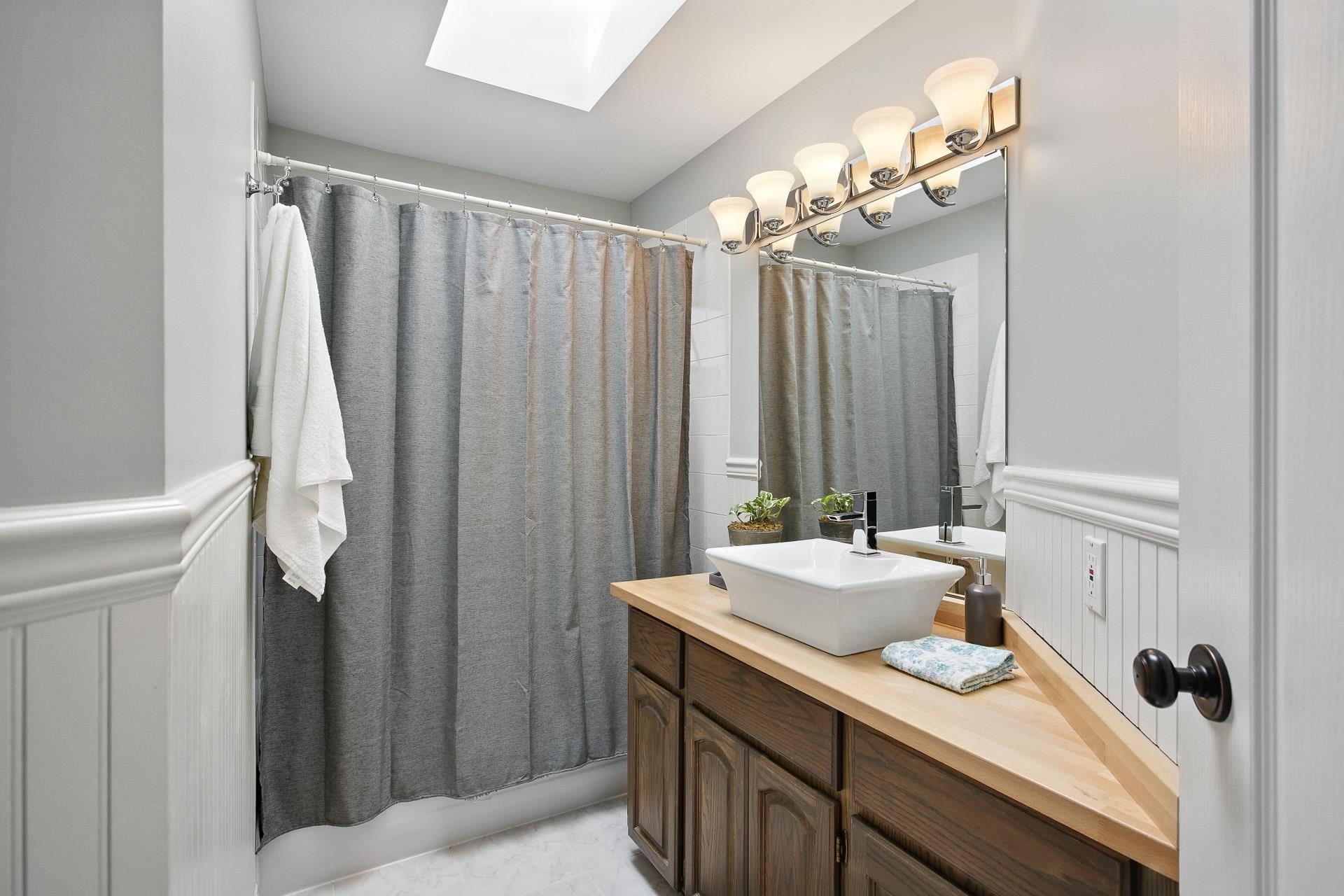 









23616


Tamarack

Lane,
Maple Ridge,




BC
V2W 1B3

