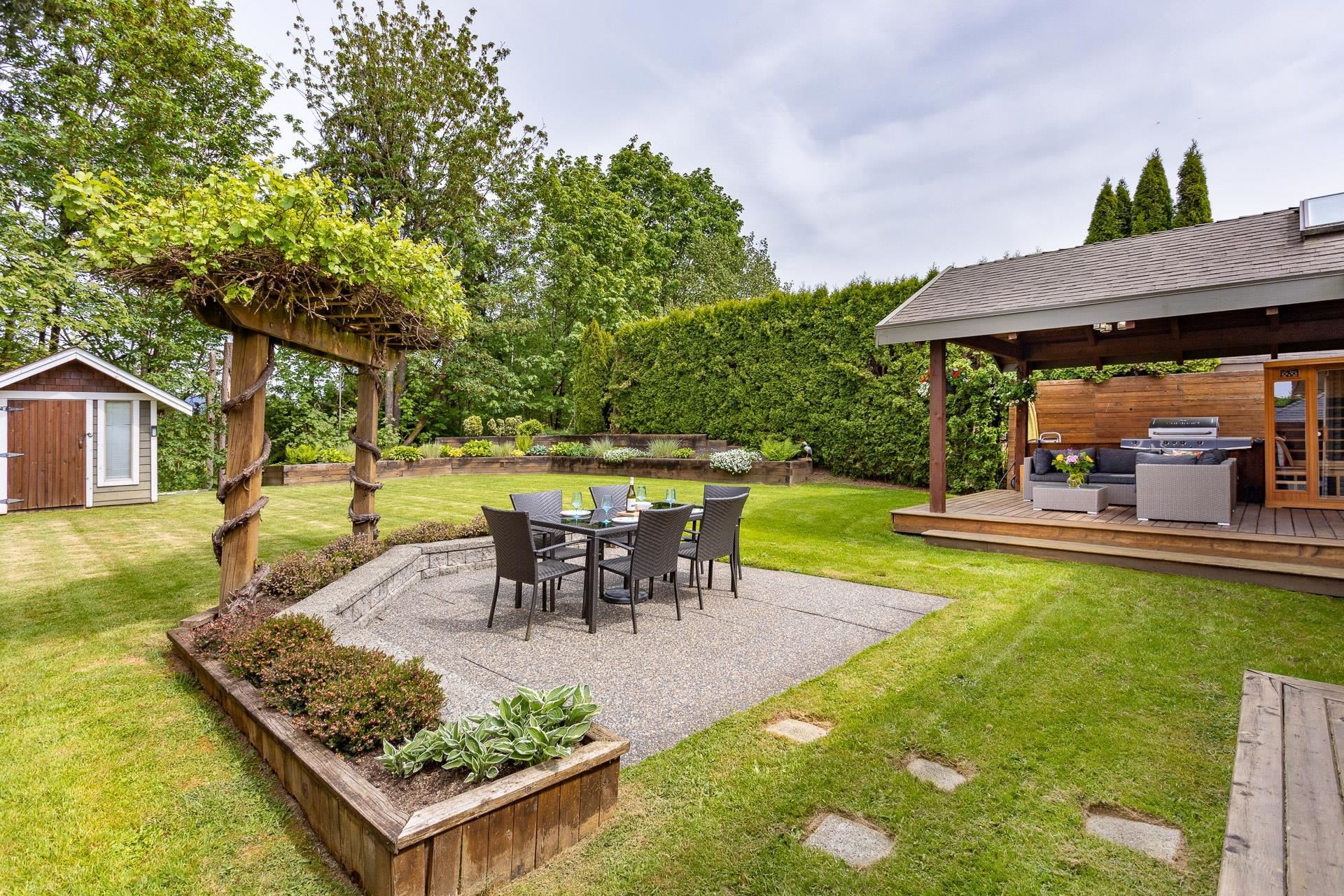 









23616


Tamarack

Lane,
Maple Ridge,




BC
V2W 1B3

