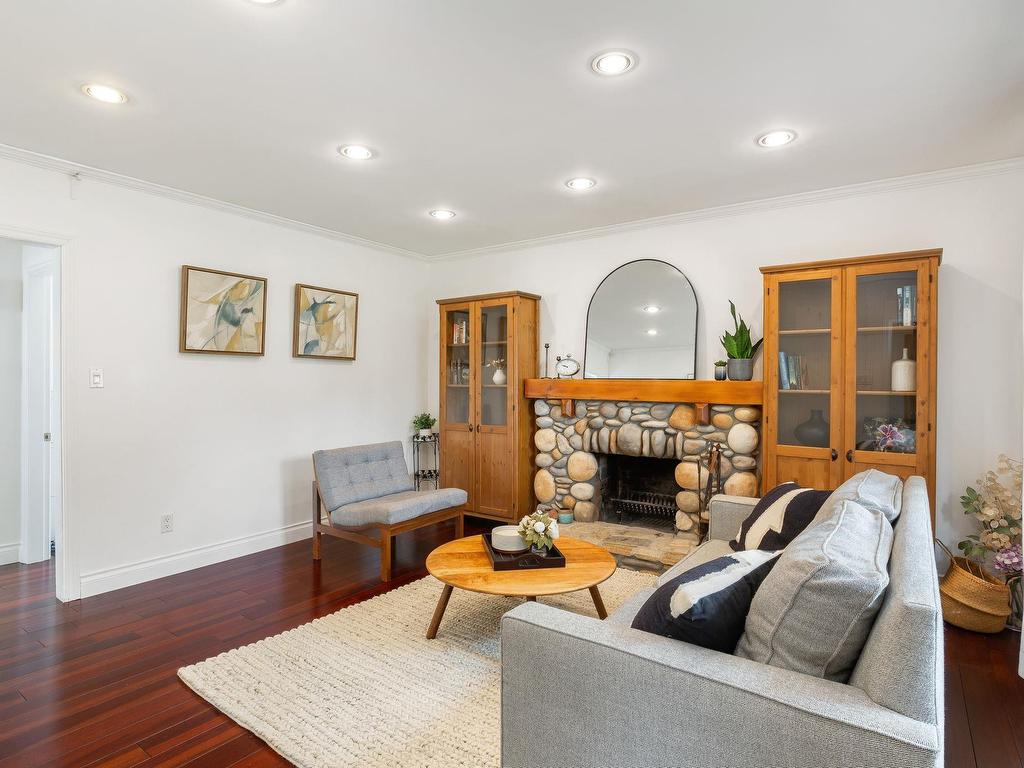 









2306


William

Avenue,
North Vancouver,




BC
V7J 2P6

