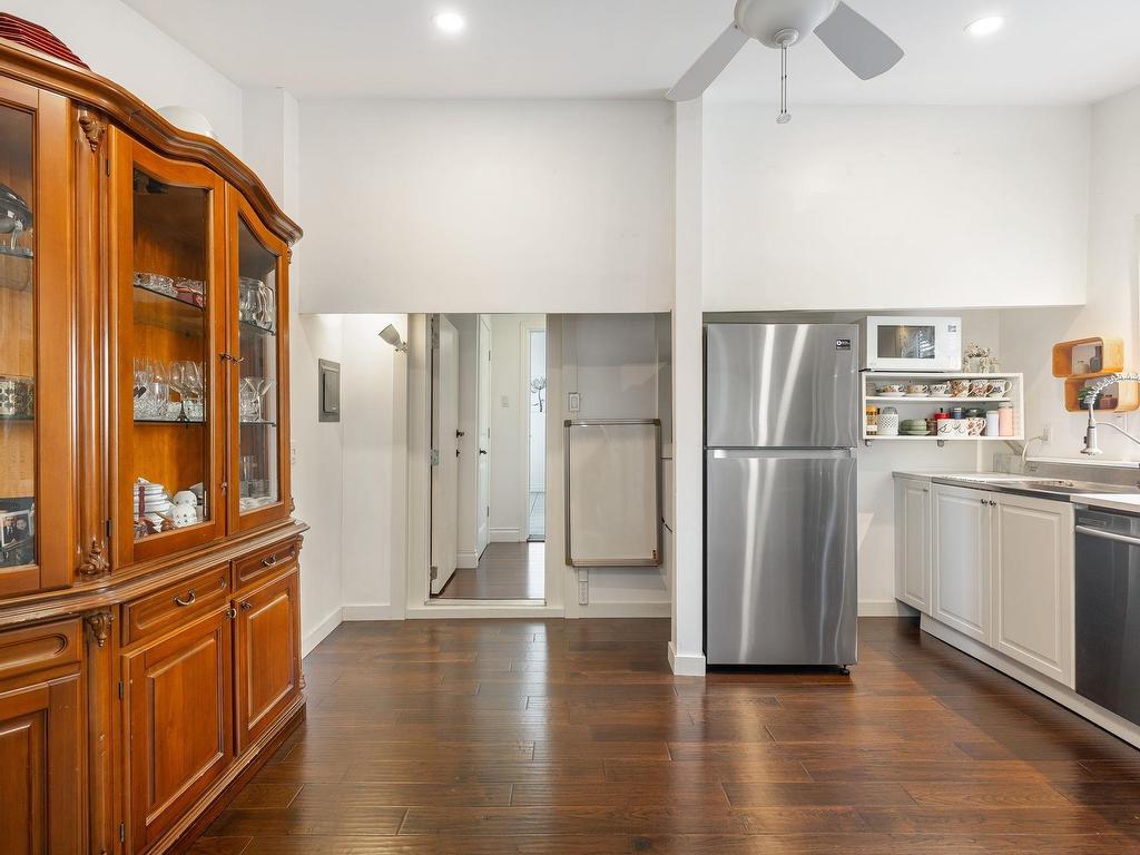 









2306


William

Avenue,
North Vancouver,




BC
V7J 2P6

