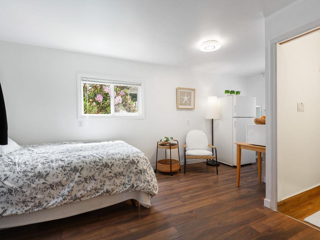 









2306


William

Avenue,
North Vancouver,




BC
V7J 2P6

