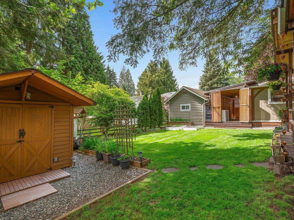 









2306


William

Avenue,
North Vancouver,




BC
V7J 2P6

