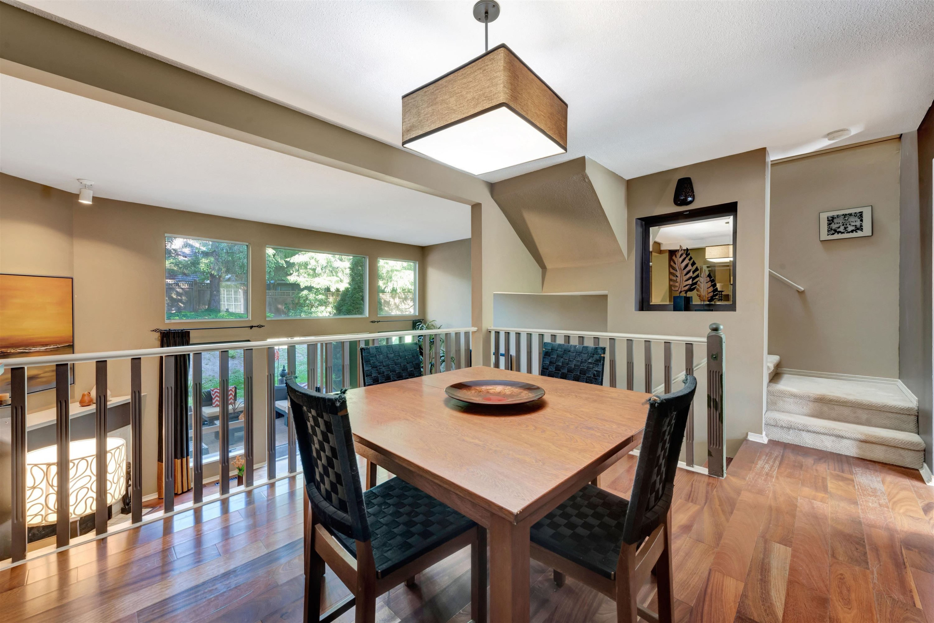 









3939


Indian River

Drive, 14,
North Vancouver,




BC
V7G 2P6

