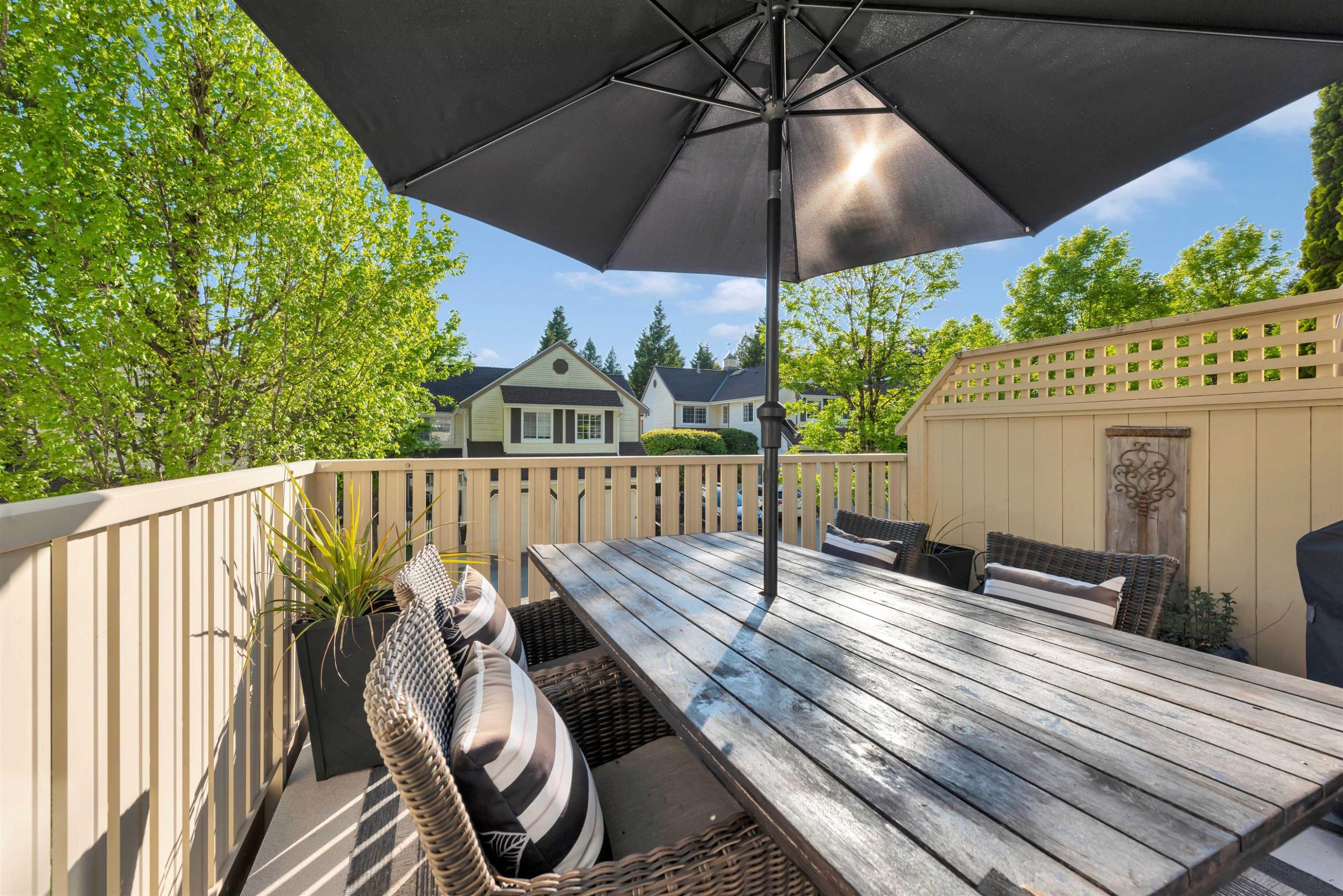 









3939


Indian River

Drive, 14,
North Vancouver,




BC
V7G 2P6

