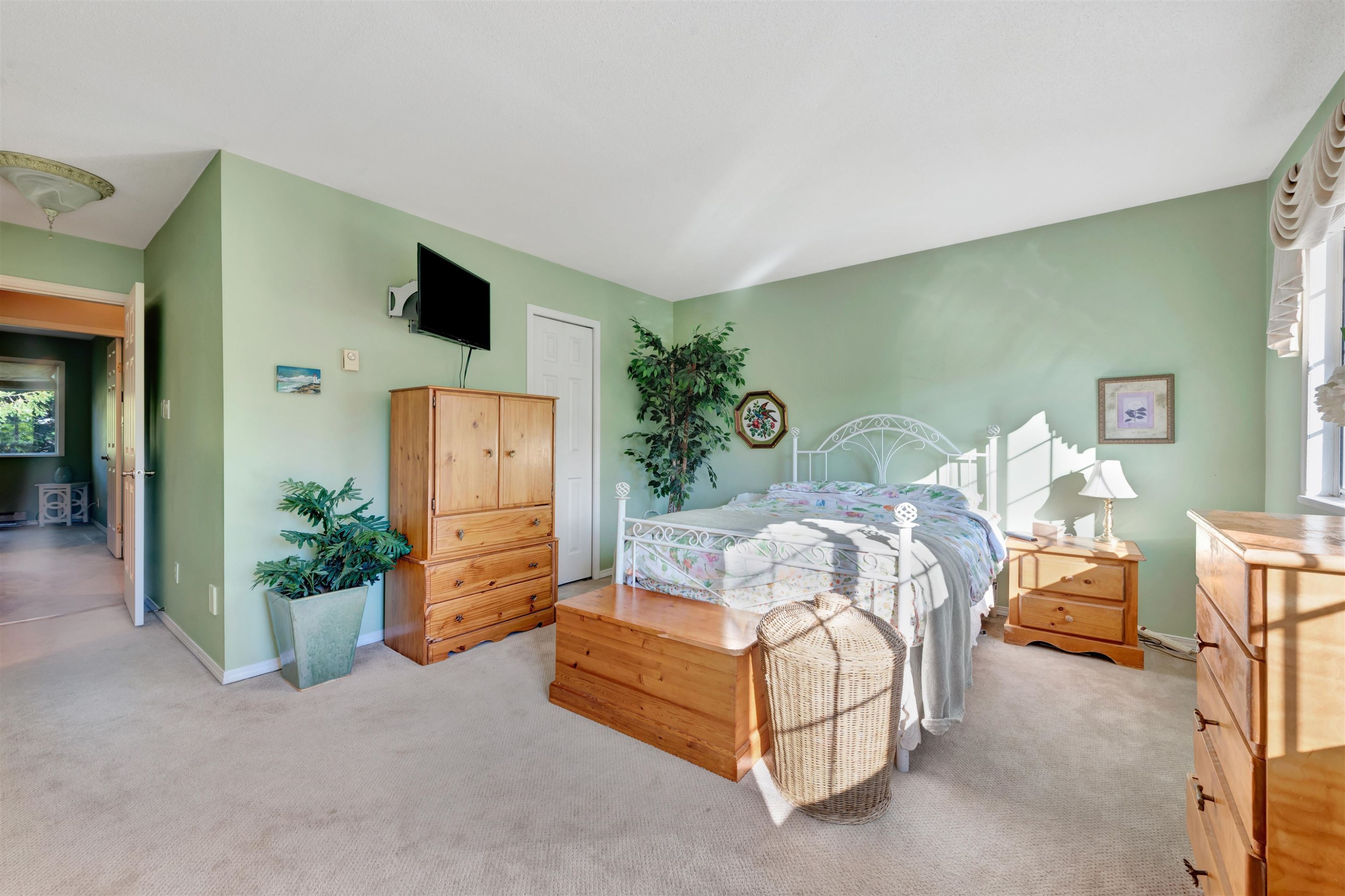 









3939


Indian River

Drive, 14,
North Vancouver,




BC
V7G 2P6

