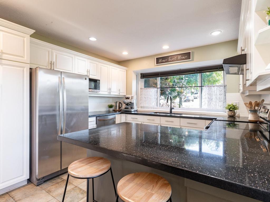 









1502


Fernwood

Place,
Port Moody,




BC
V3H 4A6

