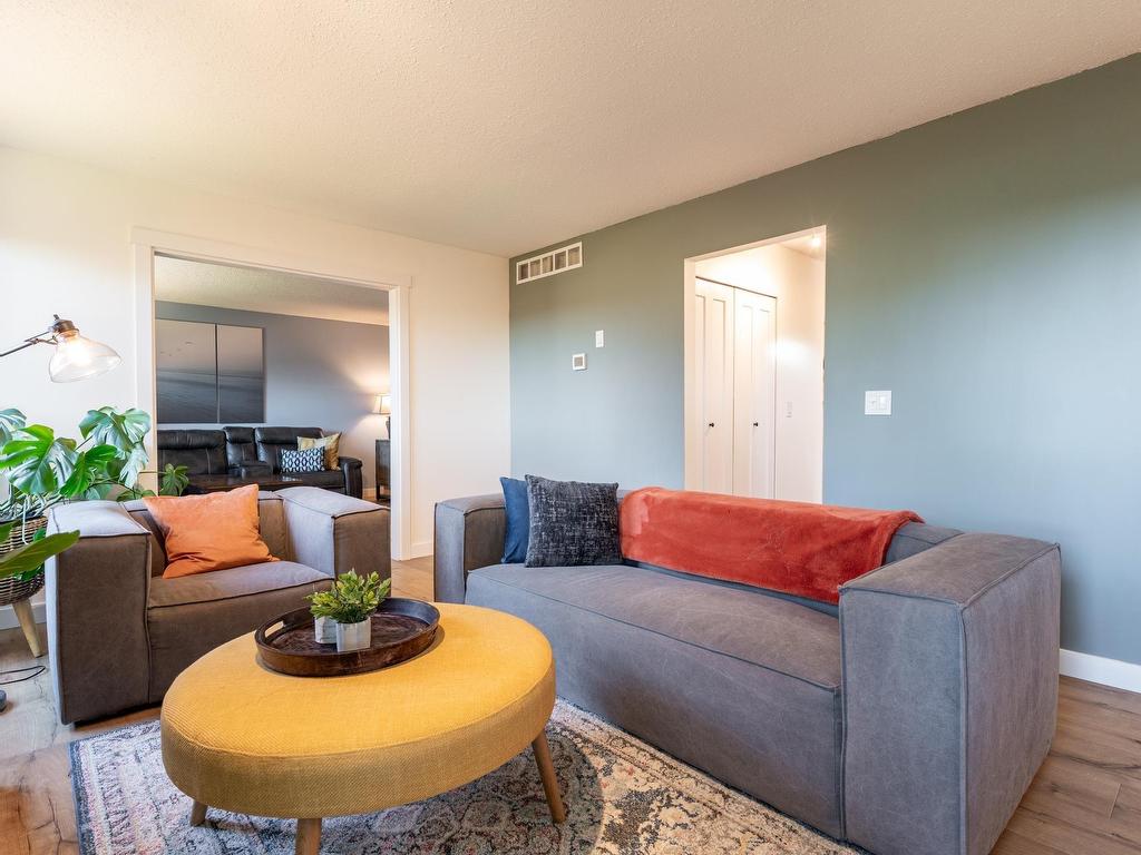 









1502


Fernwood

Place,
Port Moody,




BC
V3H 4A6

