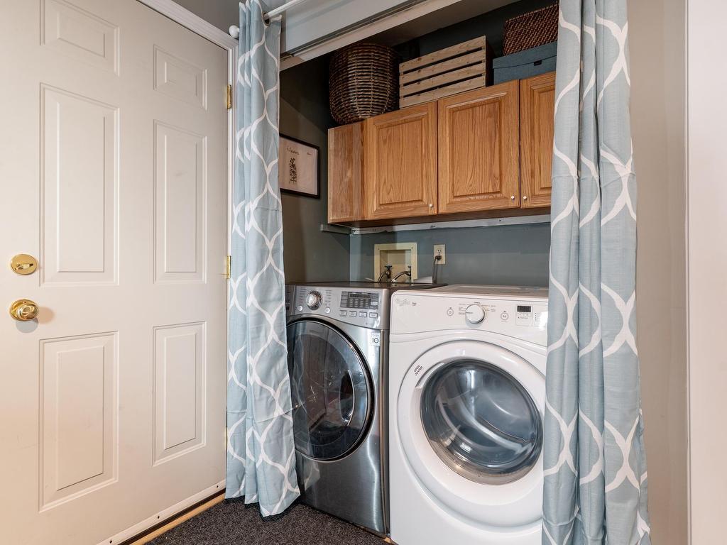 









1502


Fernwood

Place,
Port Moody,




BC
V3H 4A6


