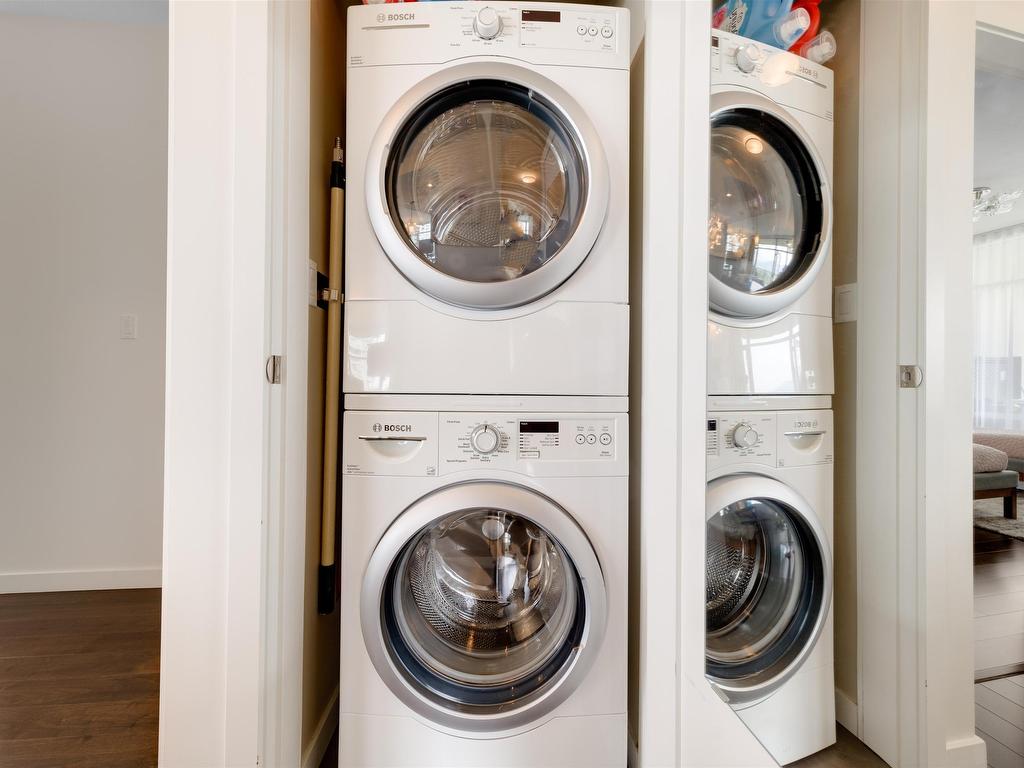 









6168


Wilson

Avenue, 1302,
Burnaby,




BC
V5H 0B2

