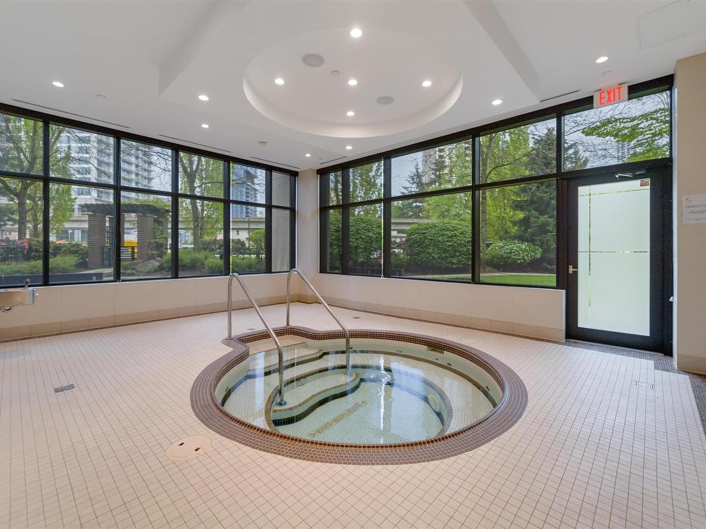 









6168


Wilson

Avenue, 1302,
Burnaby,




BC
V5H 0B2

