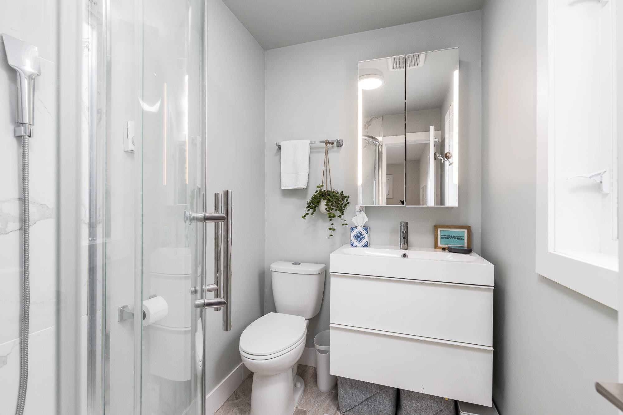 









8191


River

Road, 6W2,
Richmond,




BC
V6X 1X8

