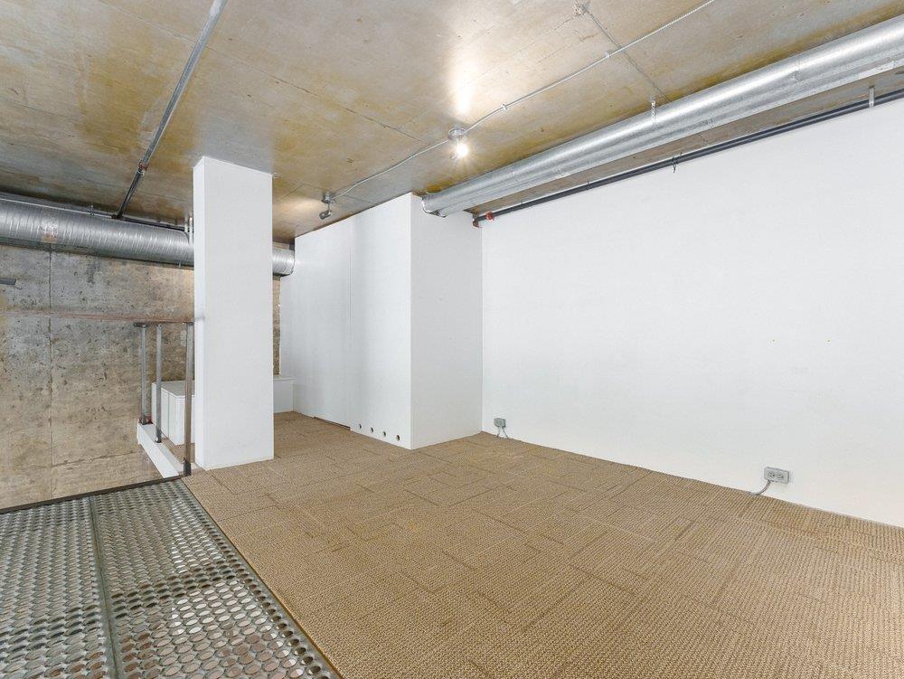 









2001


Wall

Street, 419,
Vancouver,




BC
V5L 5E4

