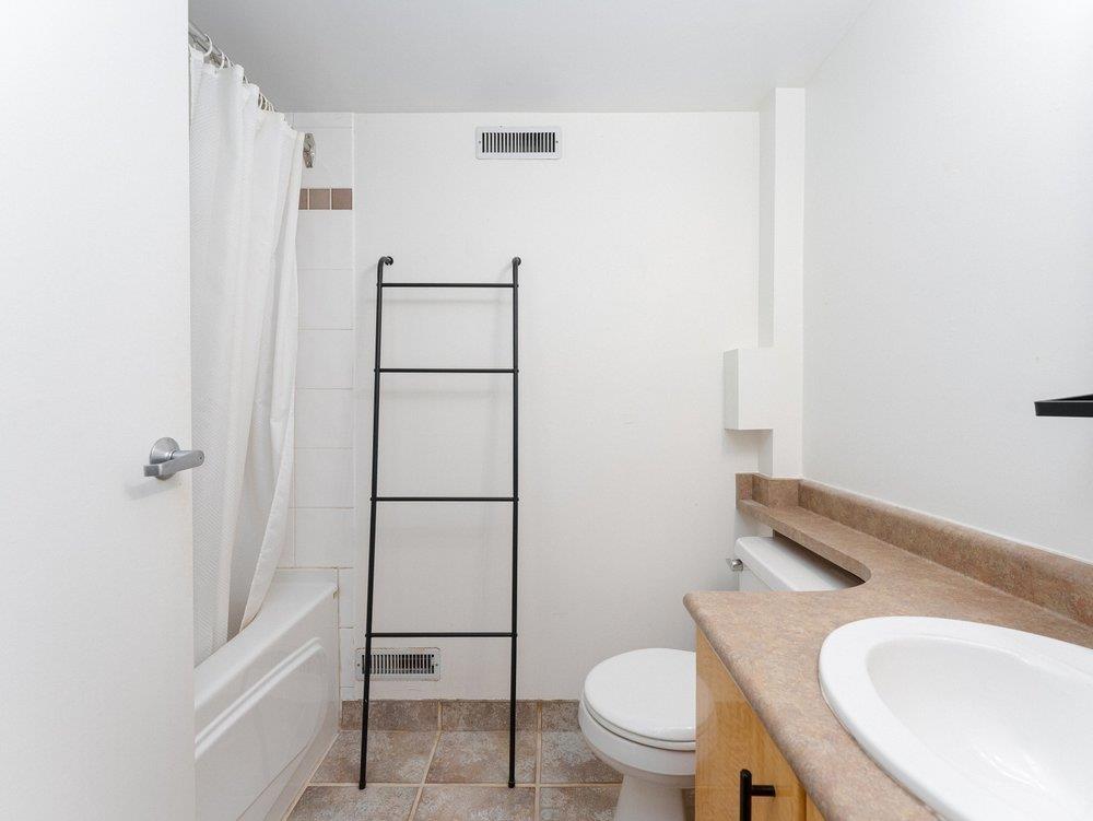 









2001


Wall

Street, 419,
Vancouver,




BC
V5L 5E4

