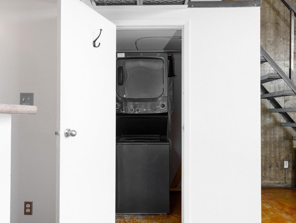 









2001


Wall

Street, 419,
Vancouver,




BC
V5L 5E4

