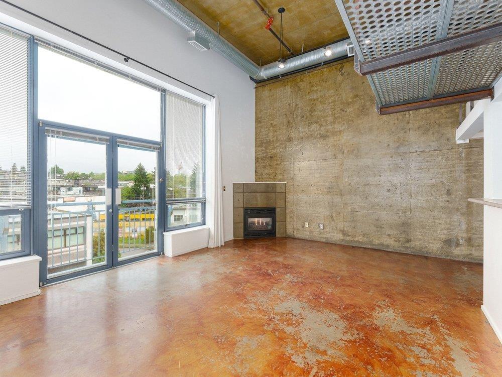









2001


Wall

Street, 419,
Vancouver,




BC
V5L 5E4

