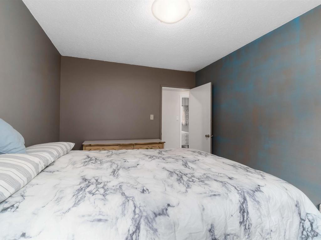 









944


Stewart

Avenue,
Coquitlam,




BC
V3K 2N6

