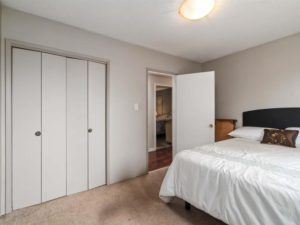 









944


Stewart

Avenue,
Coquitlam,




BC
V3K 2N6

