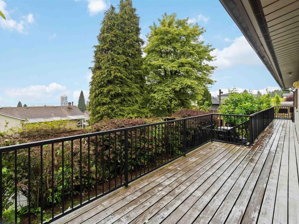 









944


Stewart

Avenue,
Coquitlam,




BC
V3K 2N6

