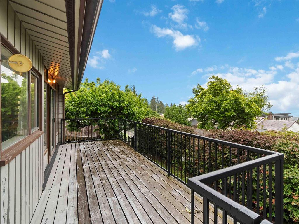 









944


Stewart

Avenue,
Coquitlam,




BC
V3K 2N6

