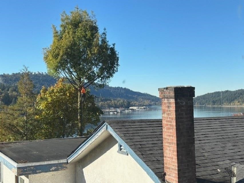 









1038


Ioco

Road,
Port Moody,




BC
V3H 2X1


