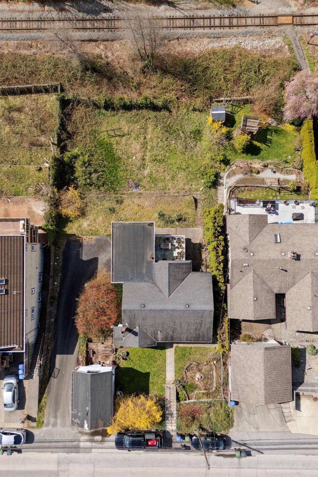 









1038


Ioco

Road,
Port Moody,




BC
V3H 2X1

