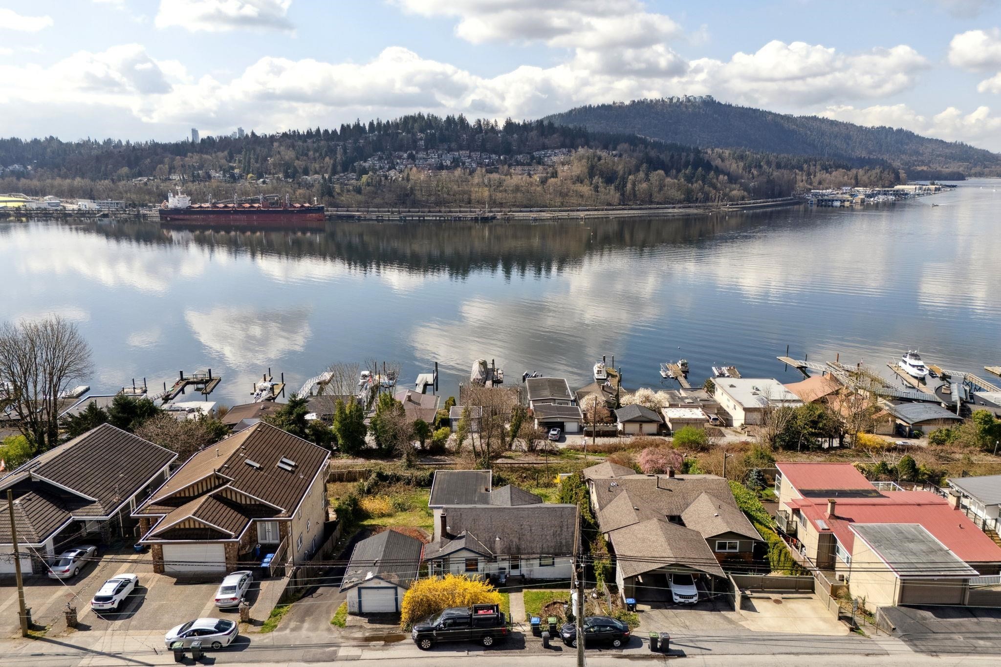 









1038


Ioco

Road,
Port Moody,




BC
V3H 2X1

