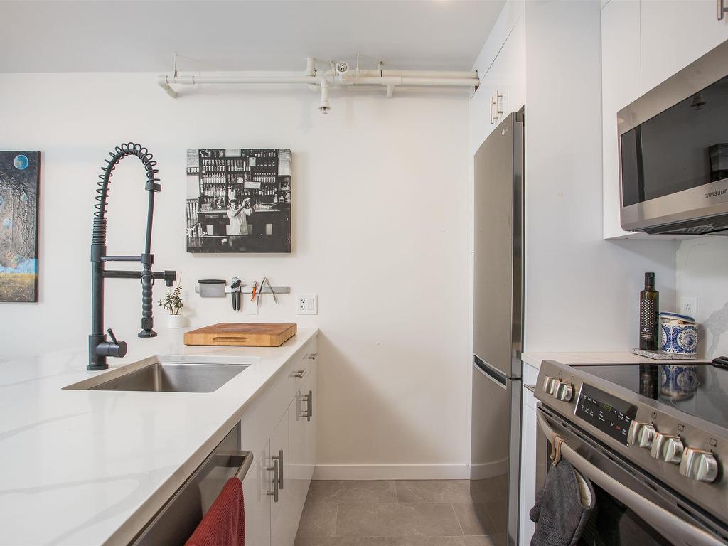 









610


Granville

Street, 419,
Vancouver,




BC
V6C 3T3

