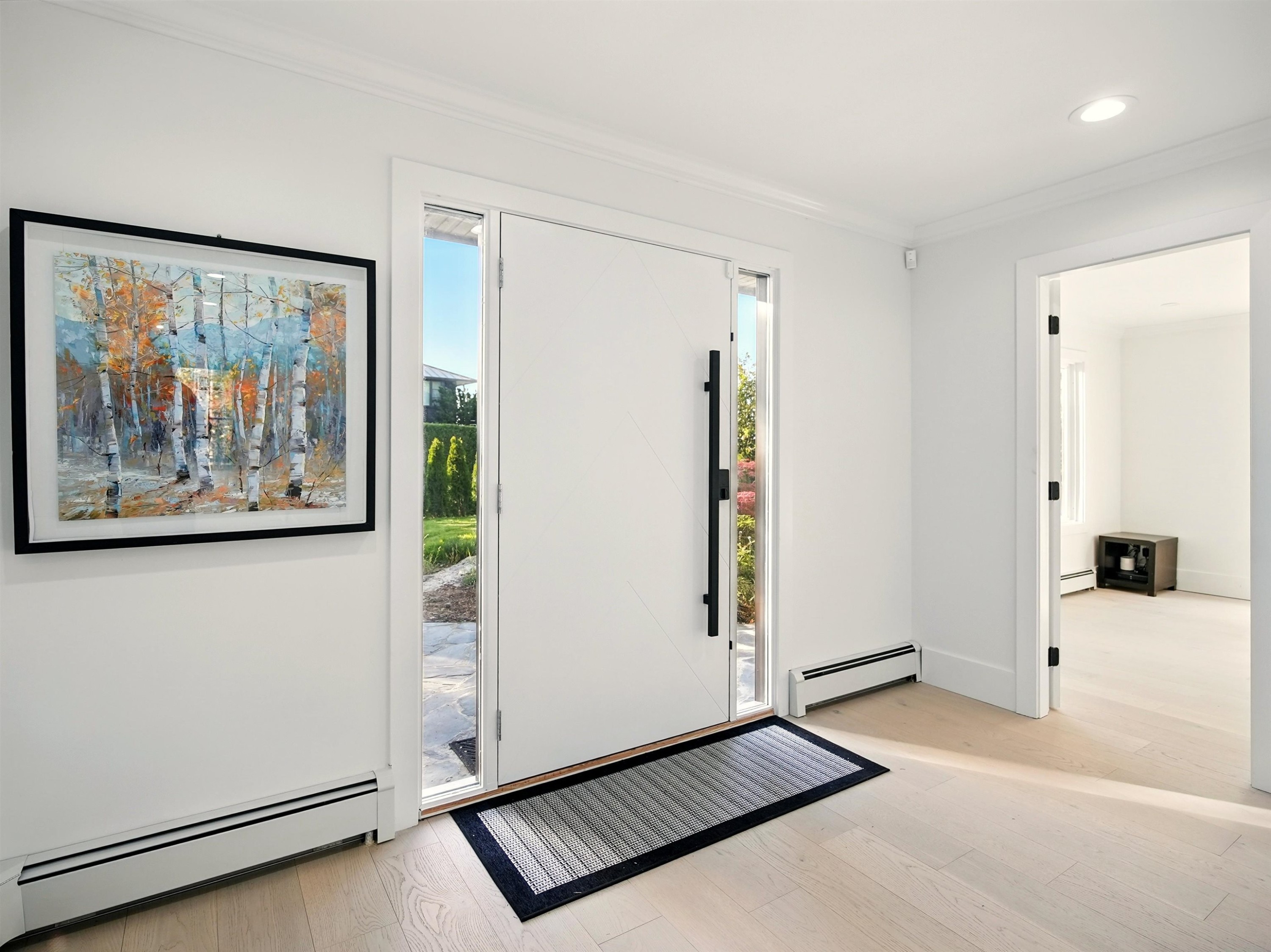 









6230


Summit

Avenue,
West Vancouver,




BC
V7W 1Y2

