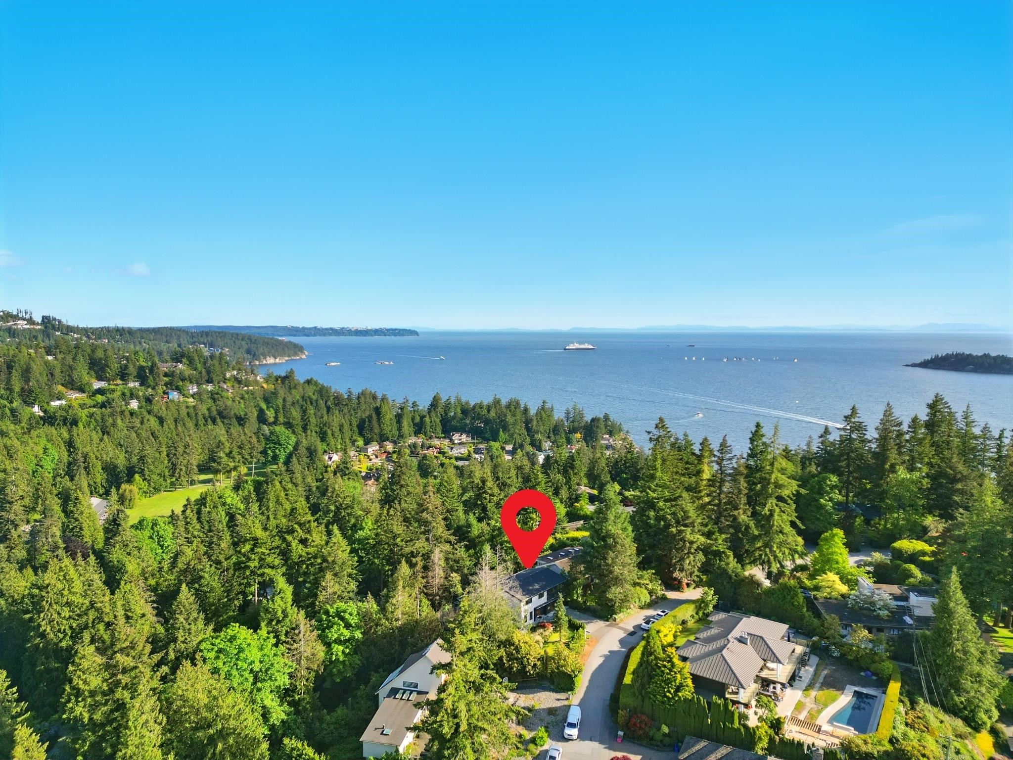 









6230


Summit

Avenue,
West Vancouver,




BC
V7W 1Y2


