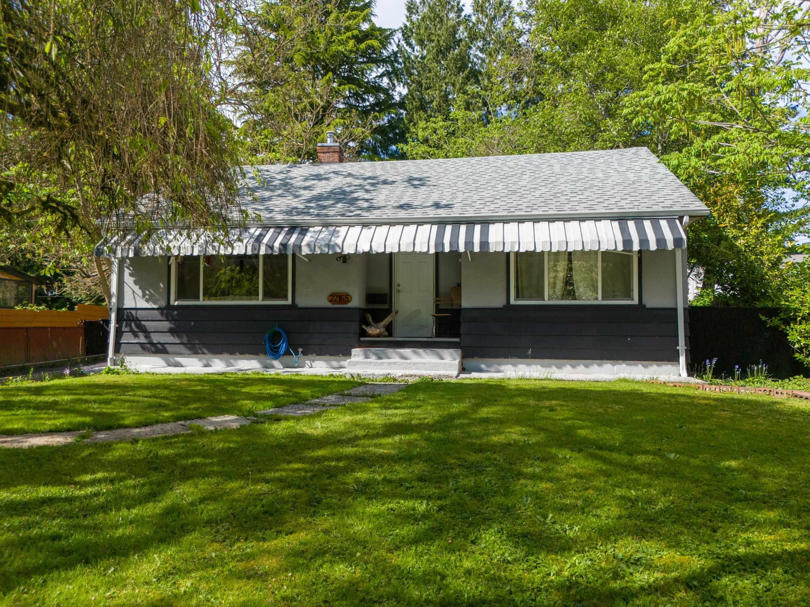 









22165


Cliff

Avenue,
Maple Ridge,







BC
V2X 2L4

